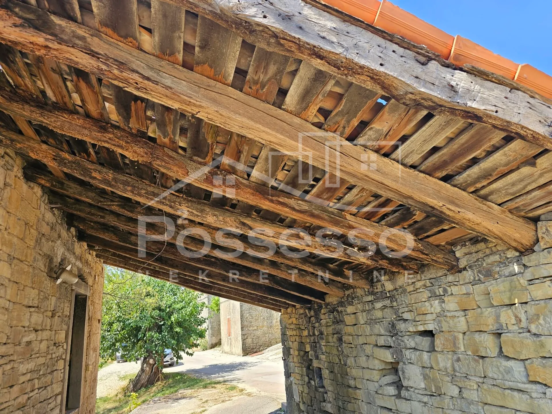 kuća prodaja kašćerga 80 m2 - slika 16