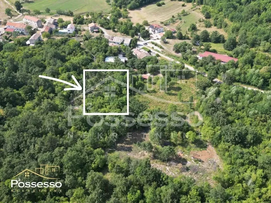 Zemljište Prodaja Roč 1005 m2 - Roč, Buzet