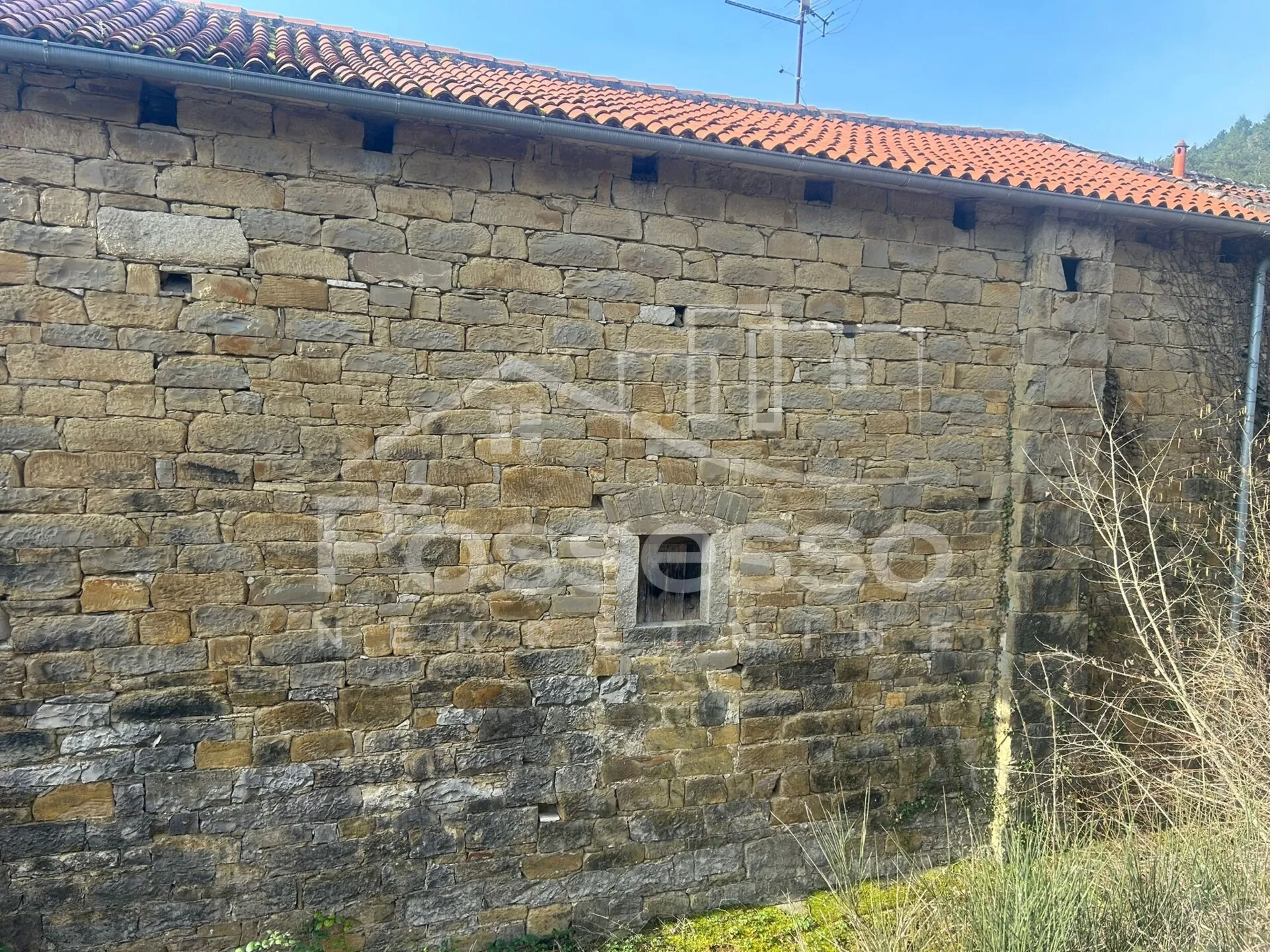 dvojna kuća s potencijalom u srcu mirnog buzeta! - slika 5