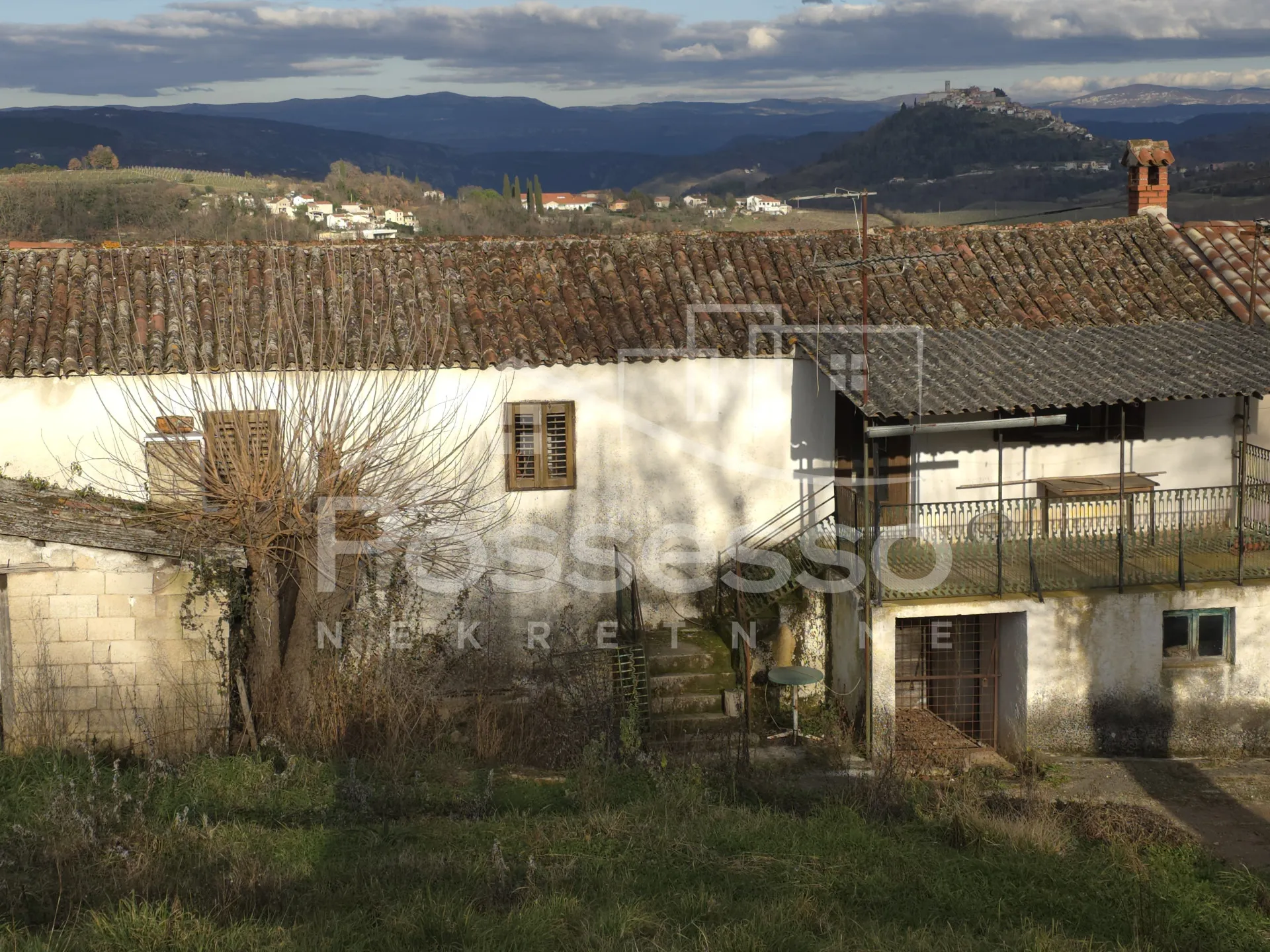 kuća prodaja karojba 172 m2 - slika 6