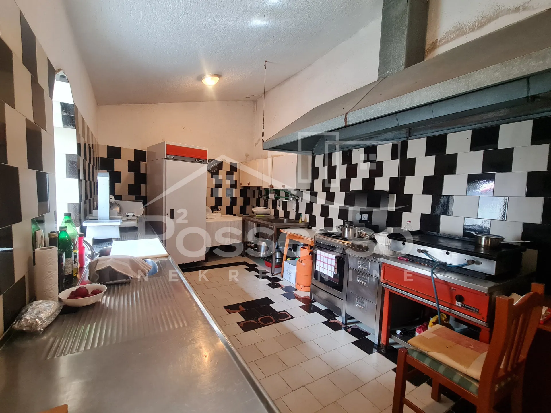 kuća prodaja buje 200 m2 - slika 4