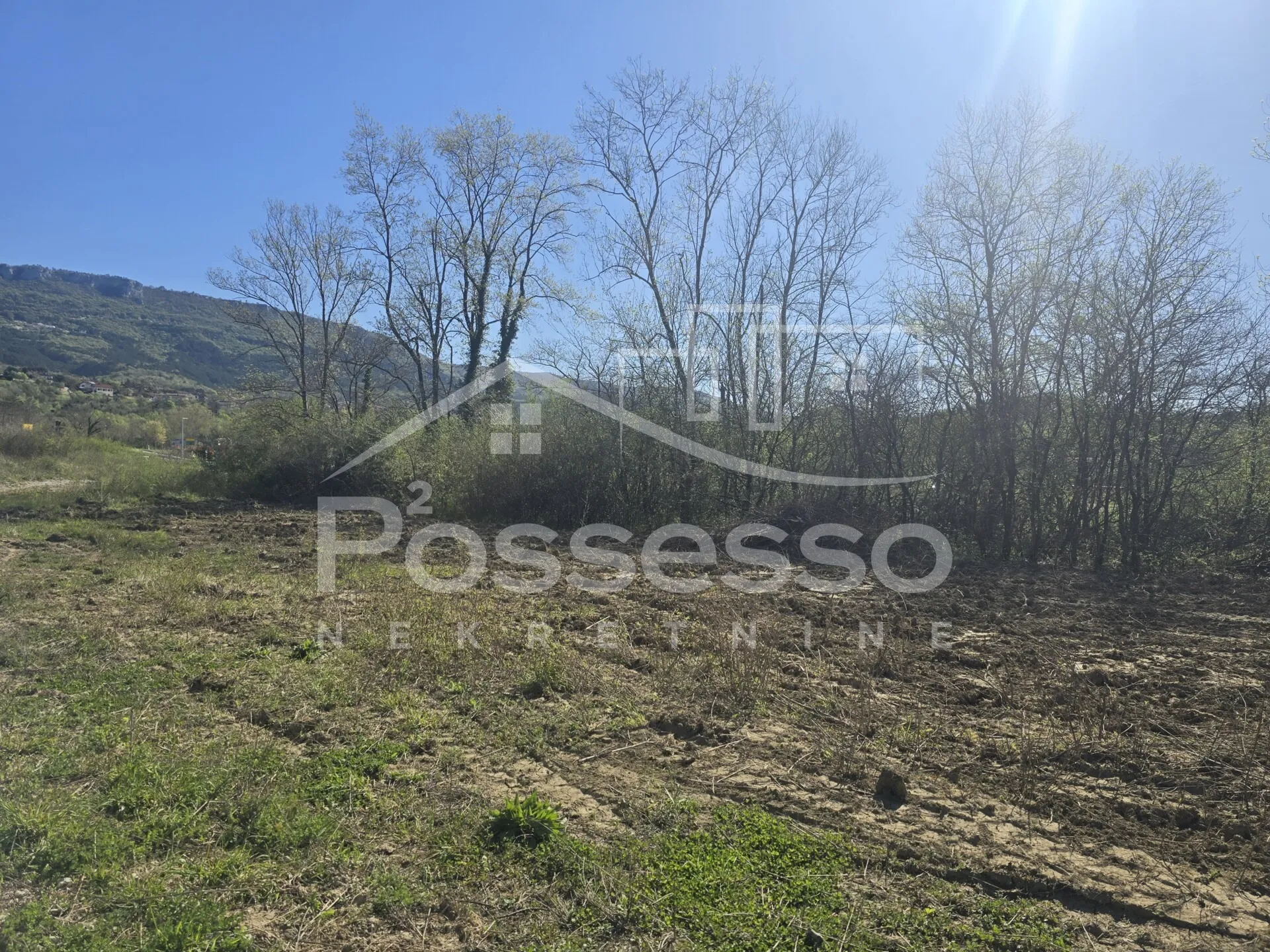 zemljište prodaja buzet 2000 m2 - slika 2