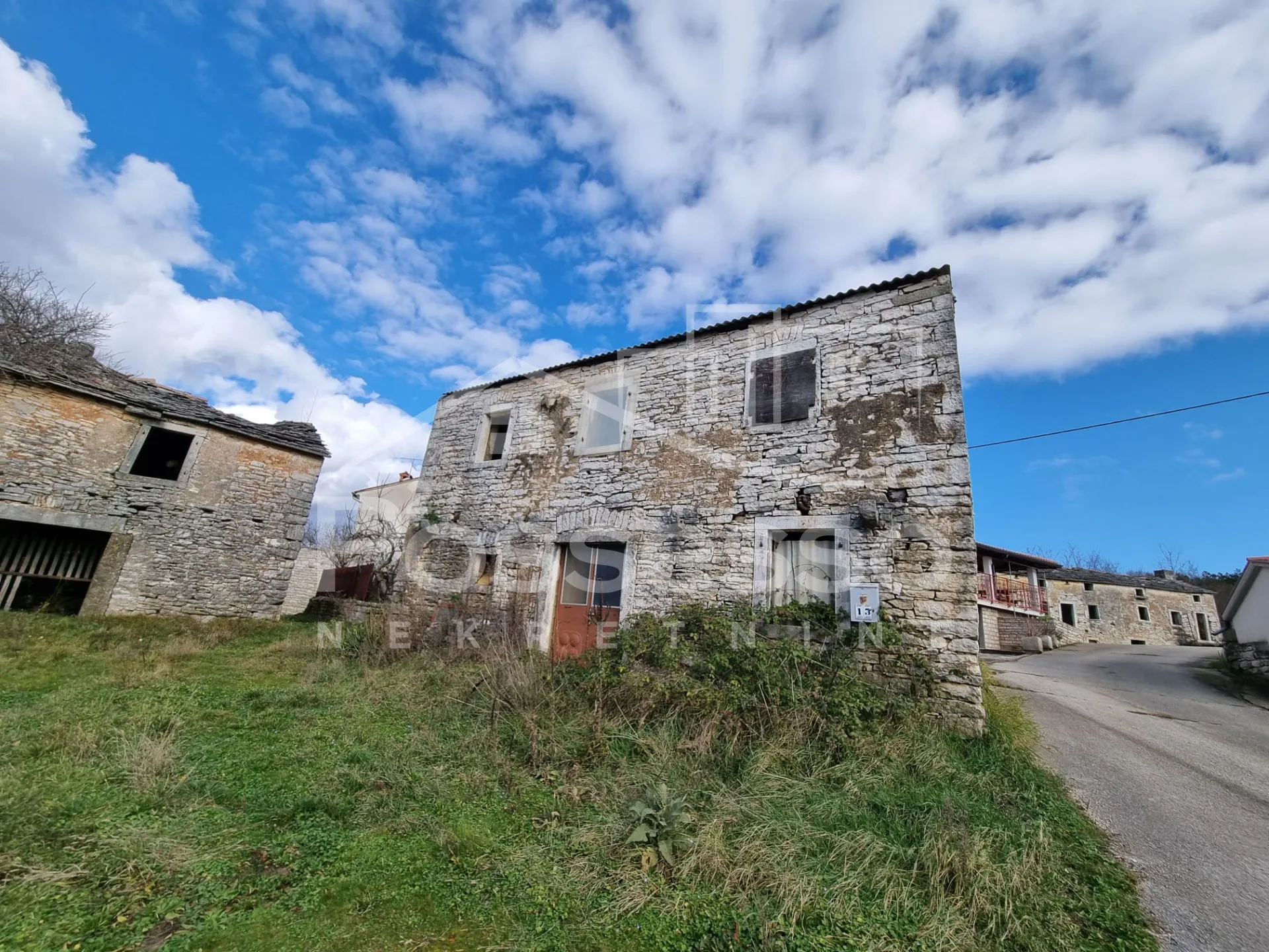 kuća prodaja oprtalj 75 m2 - slika 2