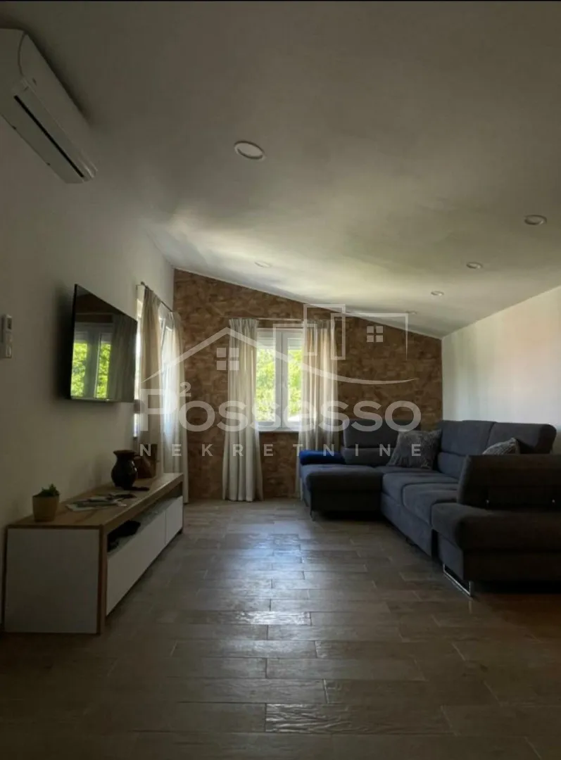 kuća prodaja plomin 270 m2 - slika 17