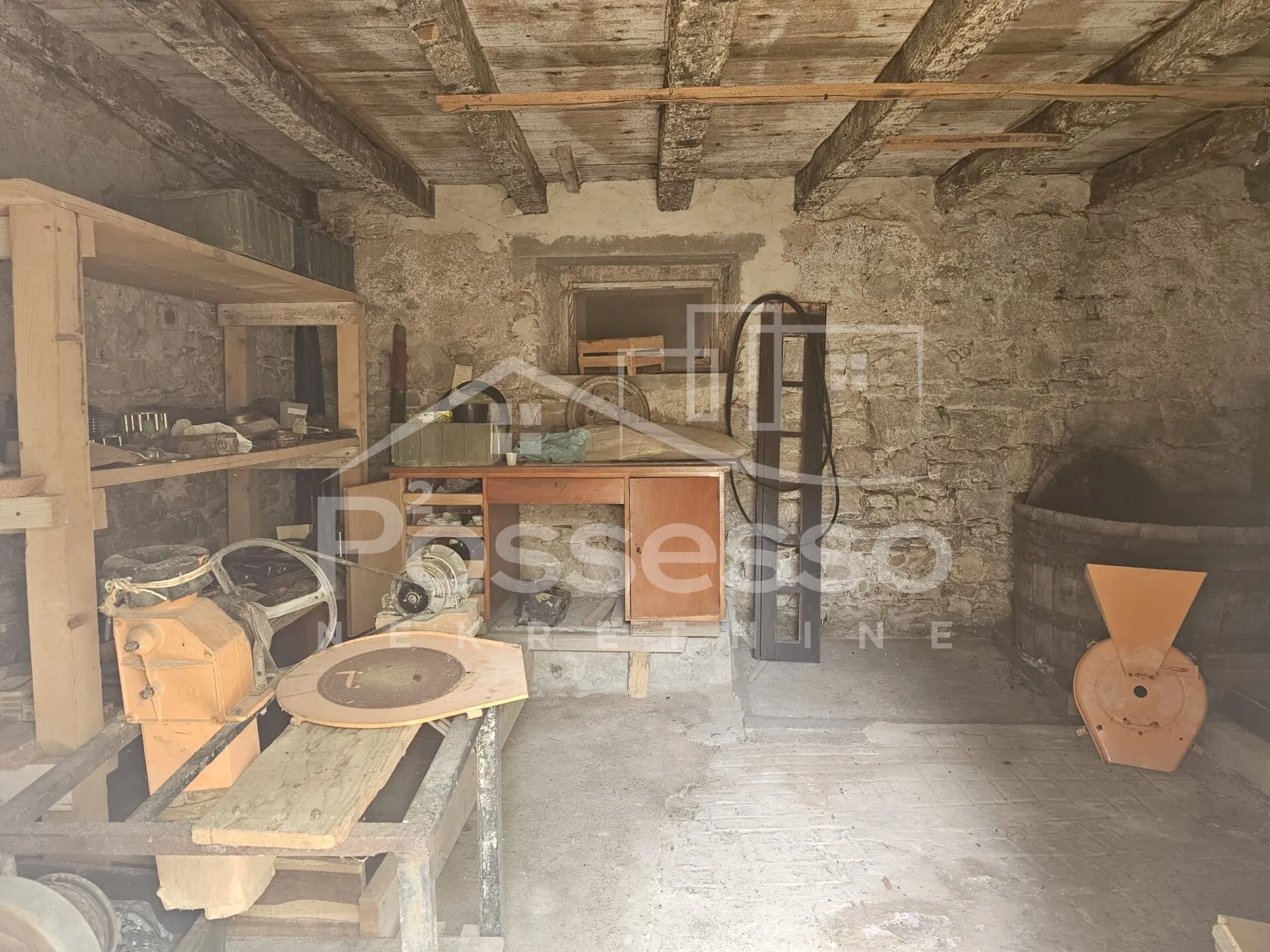 kuća prodaja motovun 280 m2 - slika 8
