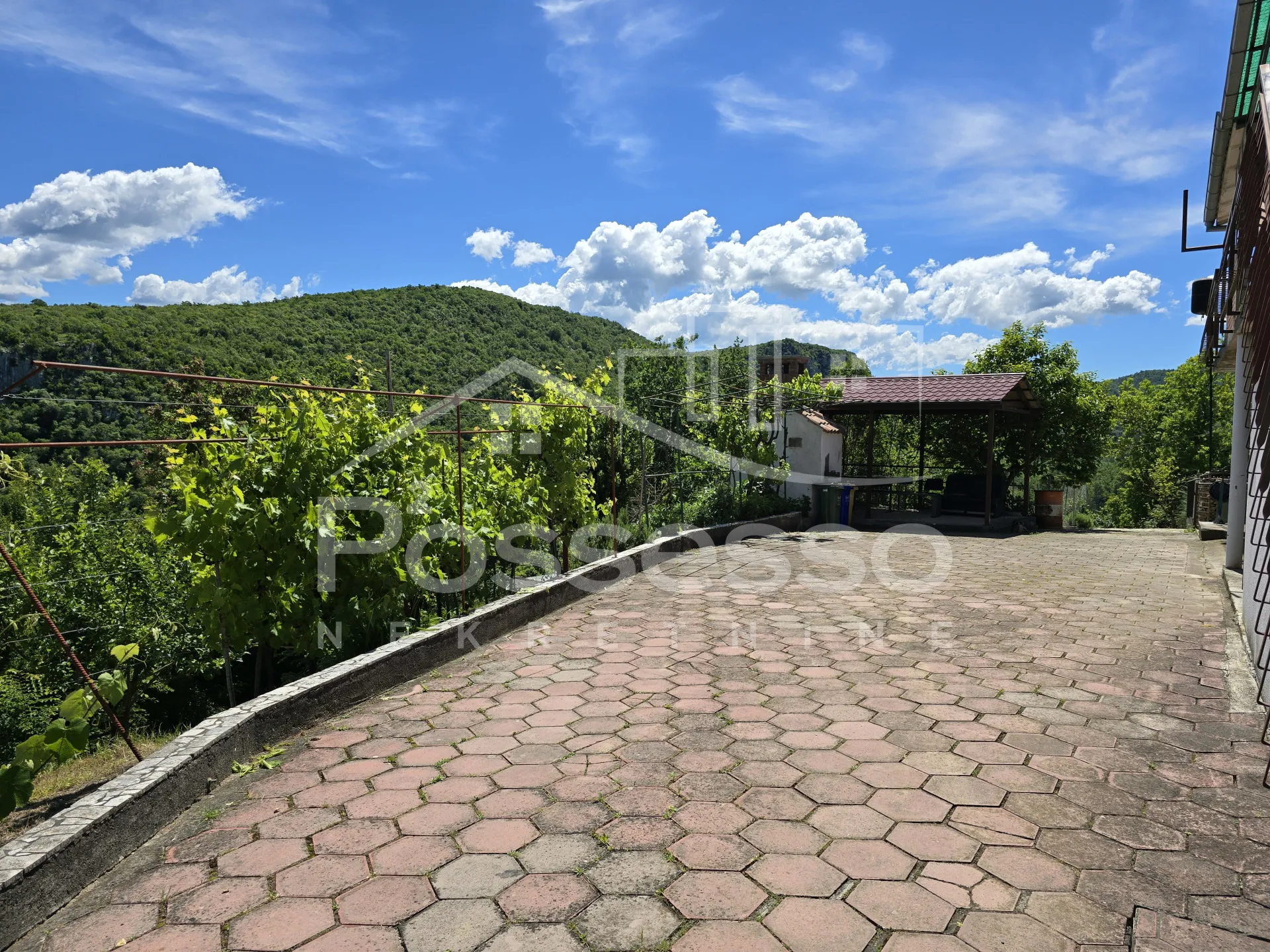 kuća prodaja buzet 354 m2 - slika 13