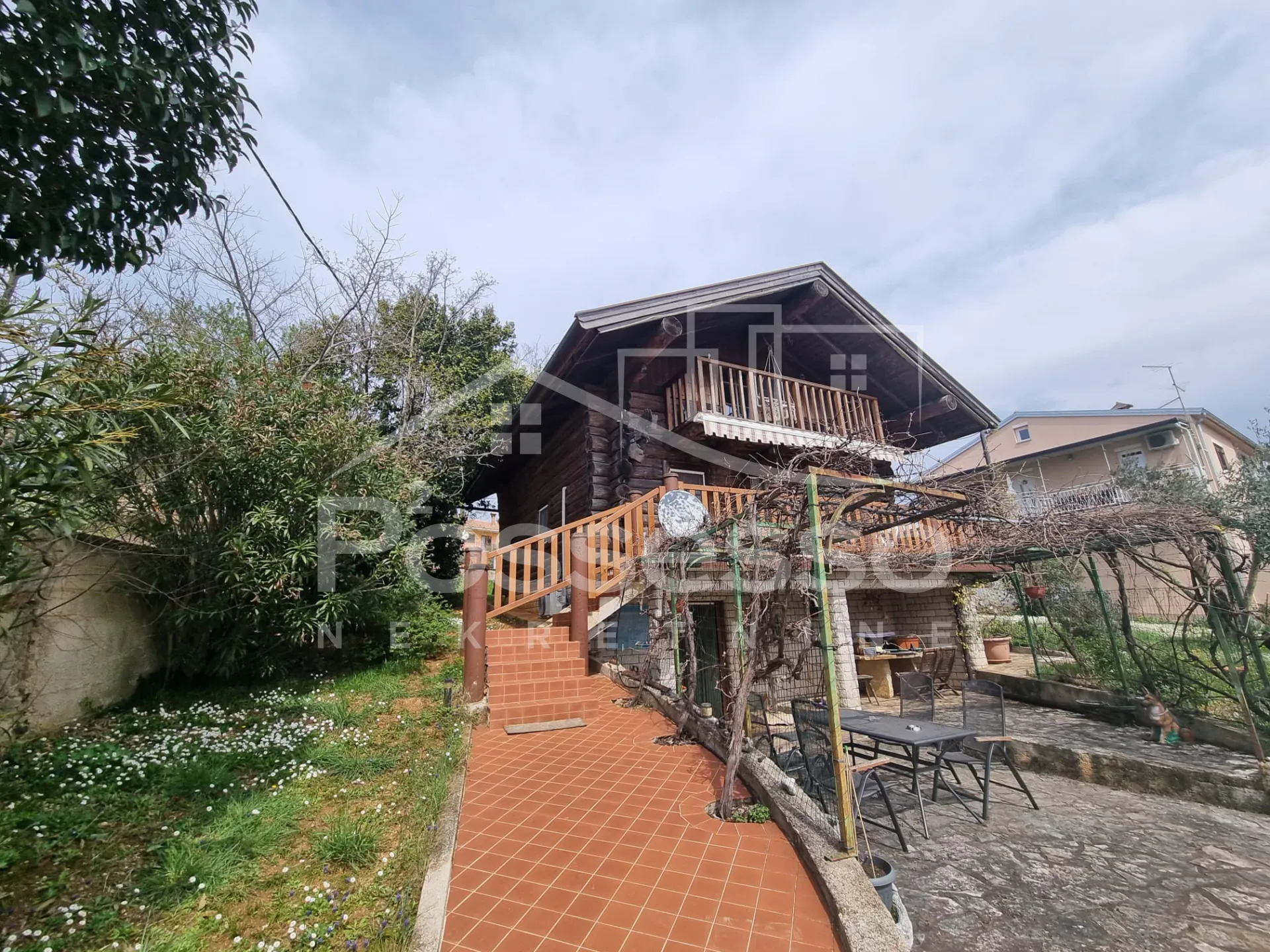 kuća prodaja kaštelir 117 m2 - slika 2