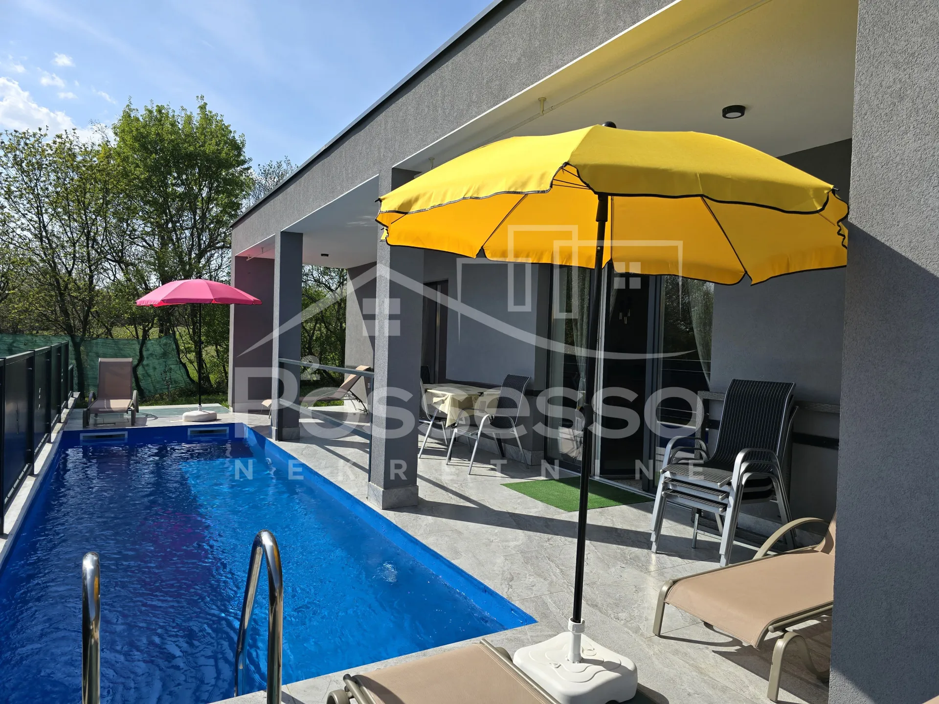 kuća prodaja buzet 150 m2 - slika 2