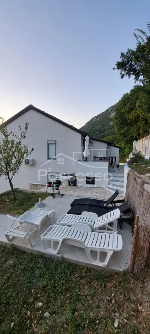 kuća prodaja plomin 270 m2 - slika 2