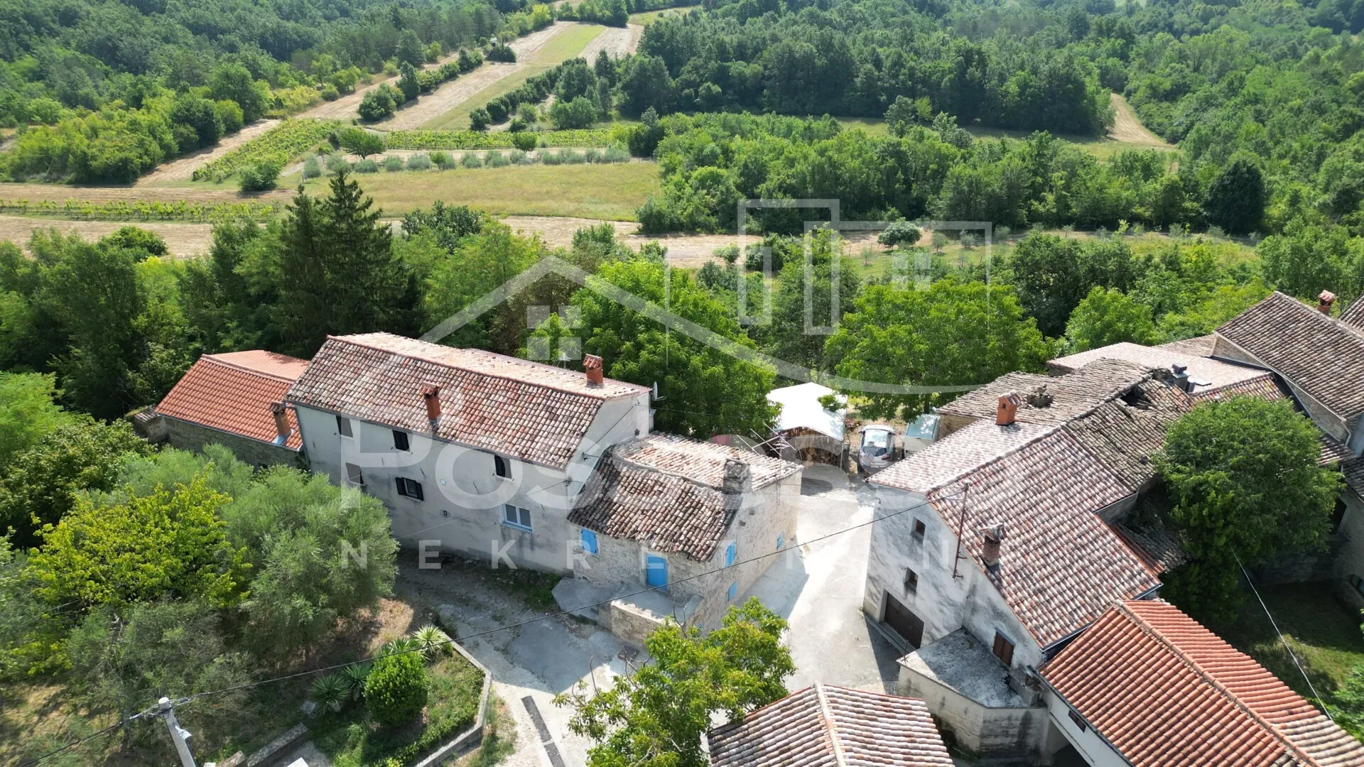 kuća prodaja vrh 83 m2 - slika 2