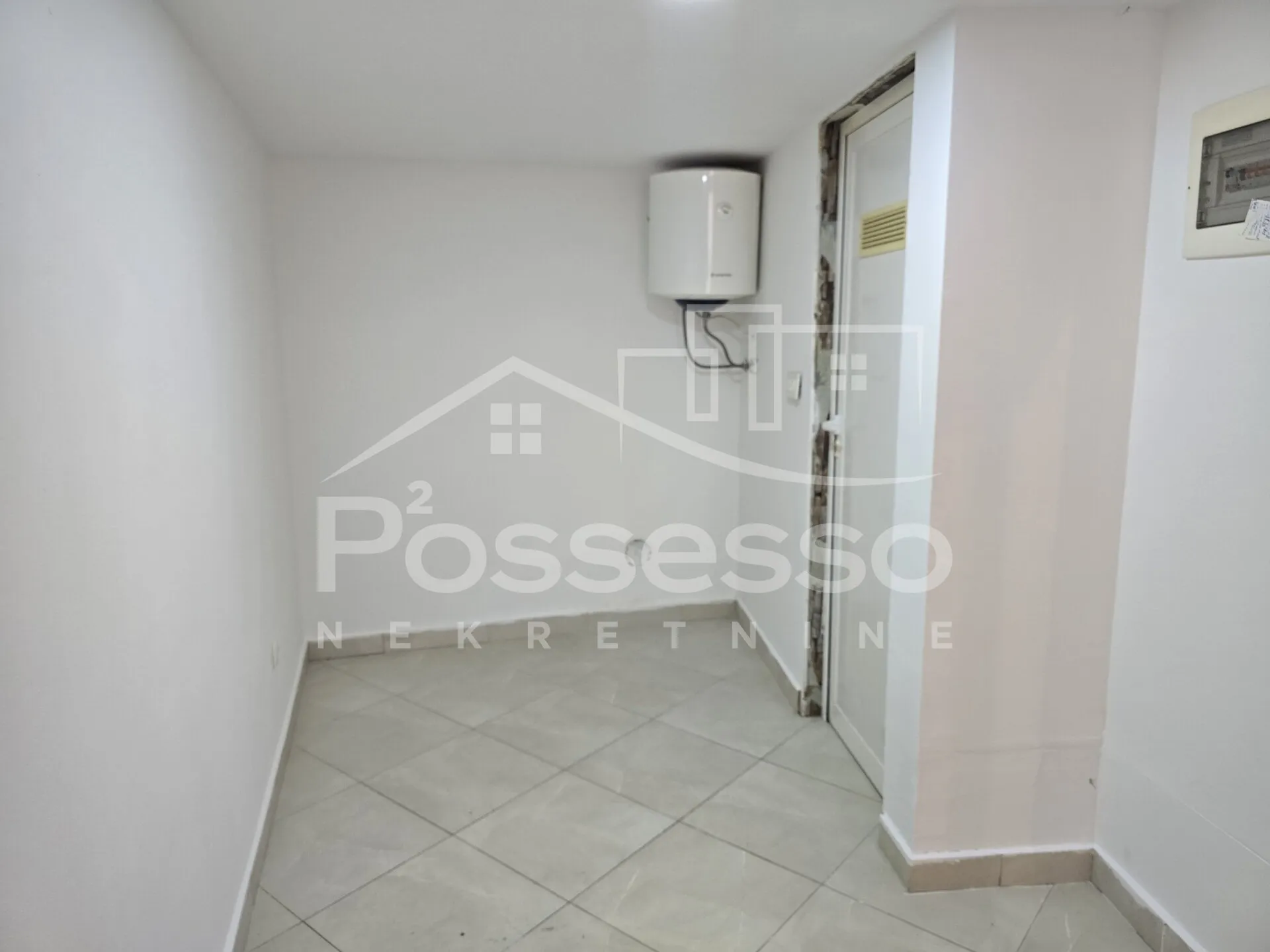 poslovni prostor prodaja labin 38.18 m2 - slika 2