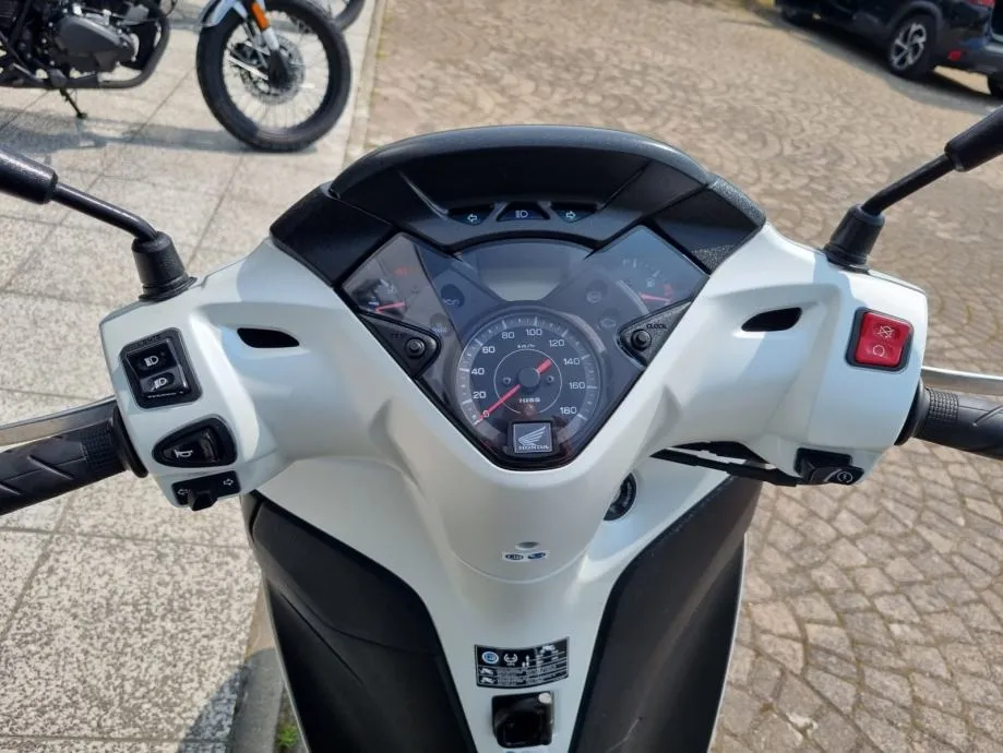 honda sh 300i sport abs, a2 kategorija, s garancijom, 2016 god. - slika 16