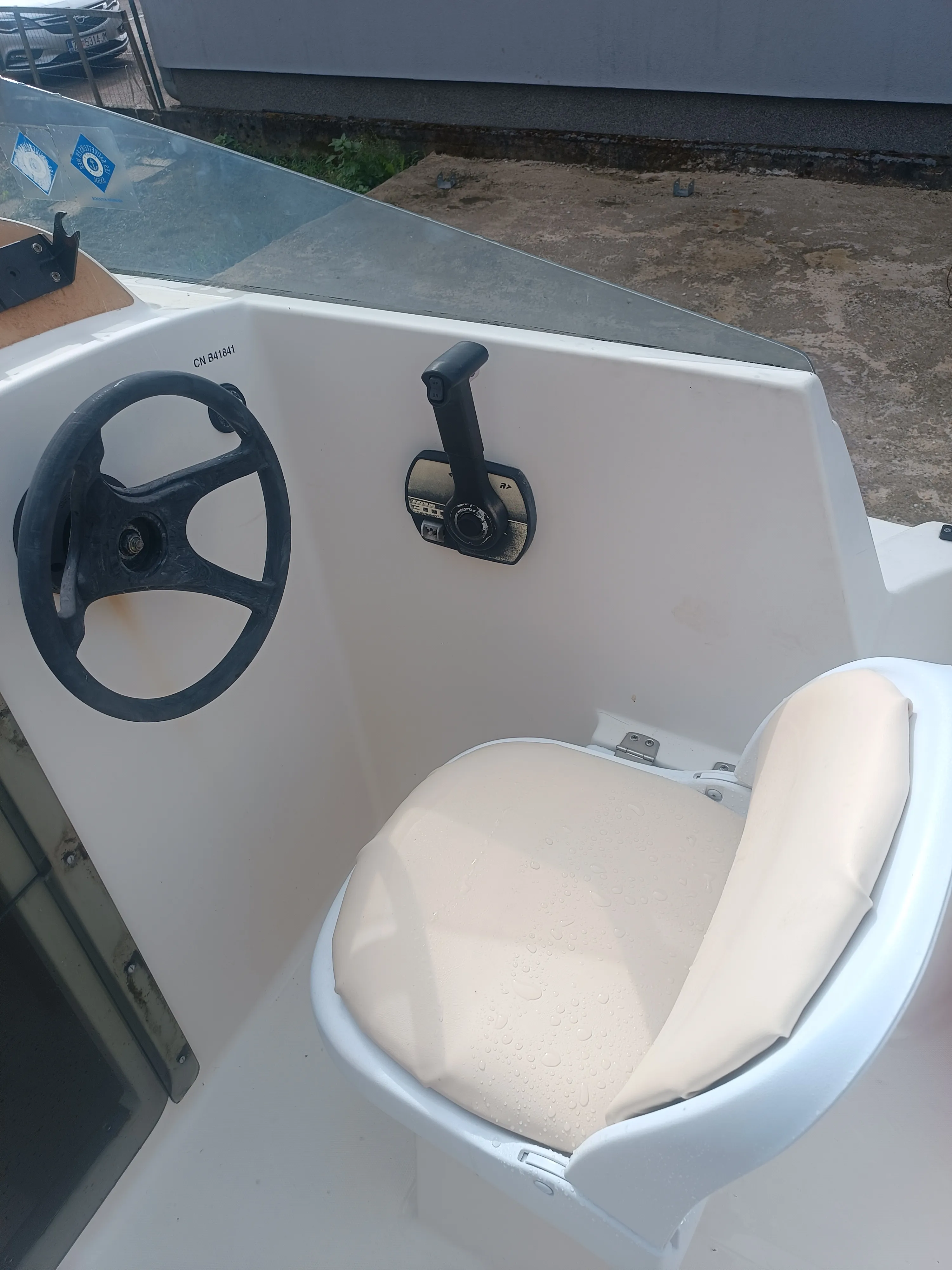 gliser sa kabinom quicksilver-cabin, motor mercury 40 ks, 8.998eu, zg. - slika 6