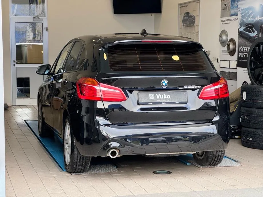 bmw serija 2 active tourer 225xe - slika 4