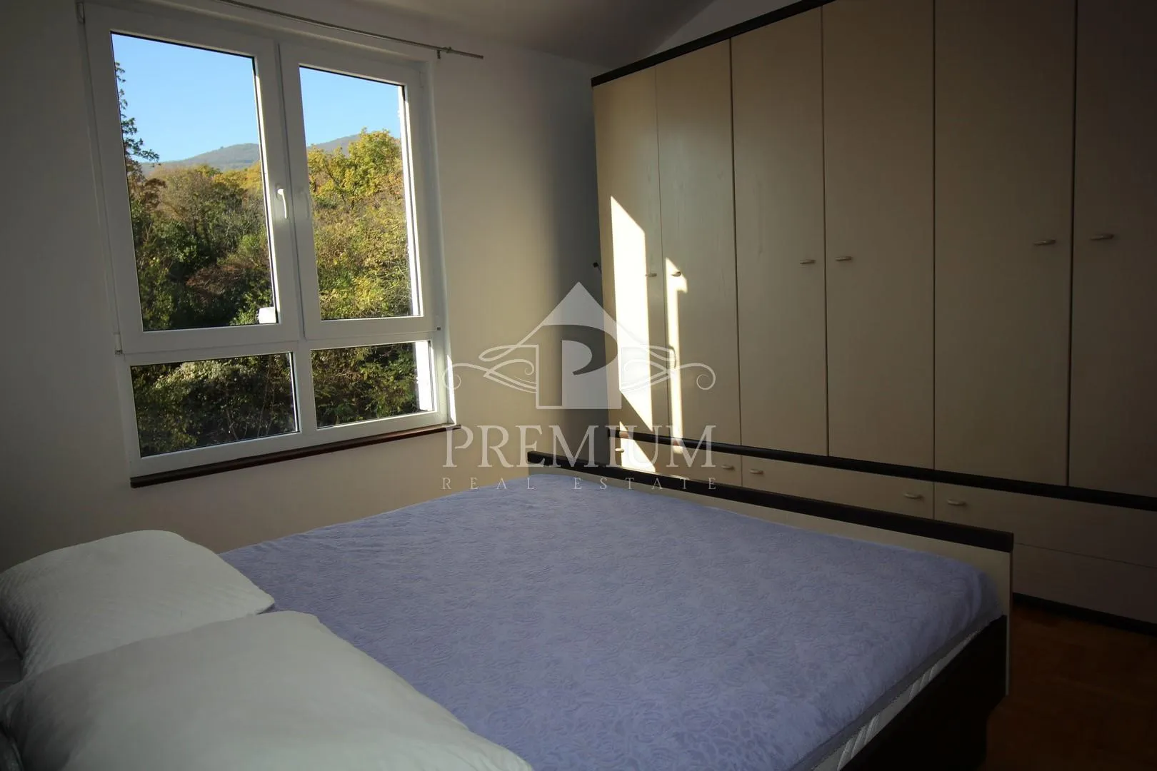 stan na dobroj lokaciji, 2s + db, parking, balkon, terasa - slika 15