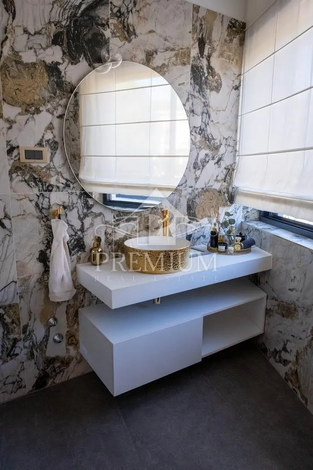 penthouse u novogradnji sa čarobnim pogledom - slika 36