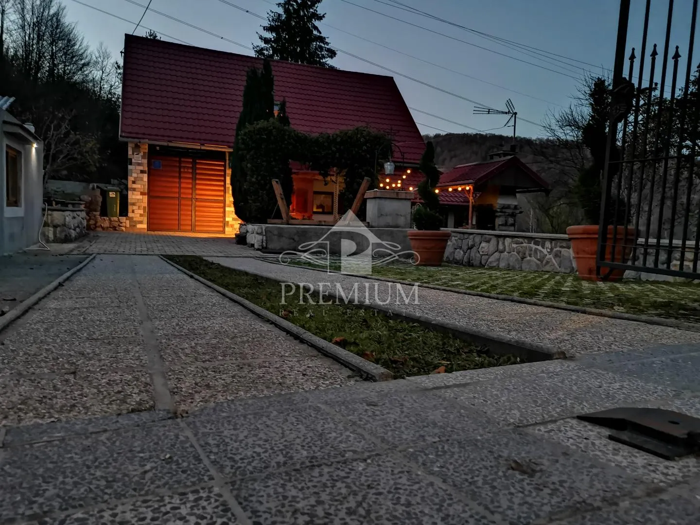 kuća sa velikom okućnicom u oazi gorskog kotara - slika 40