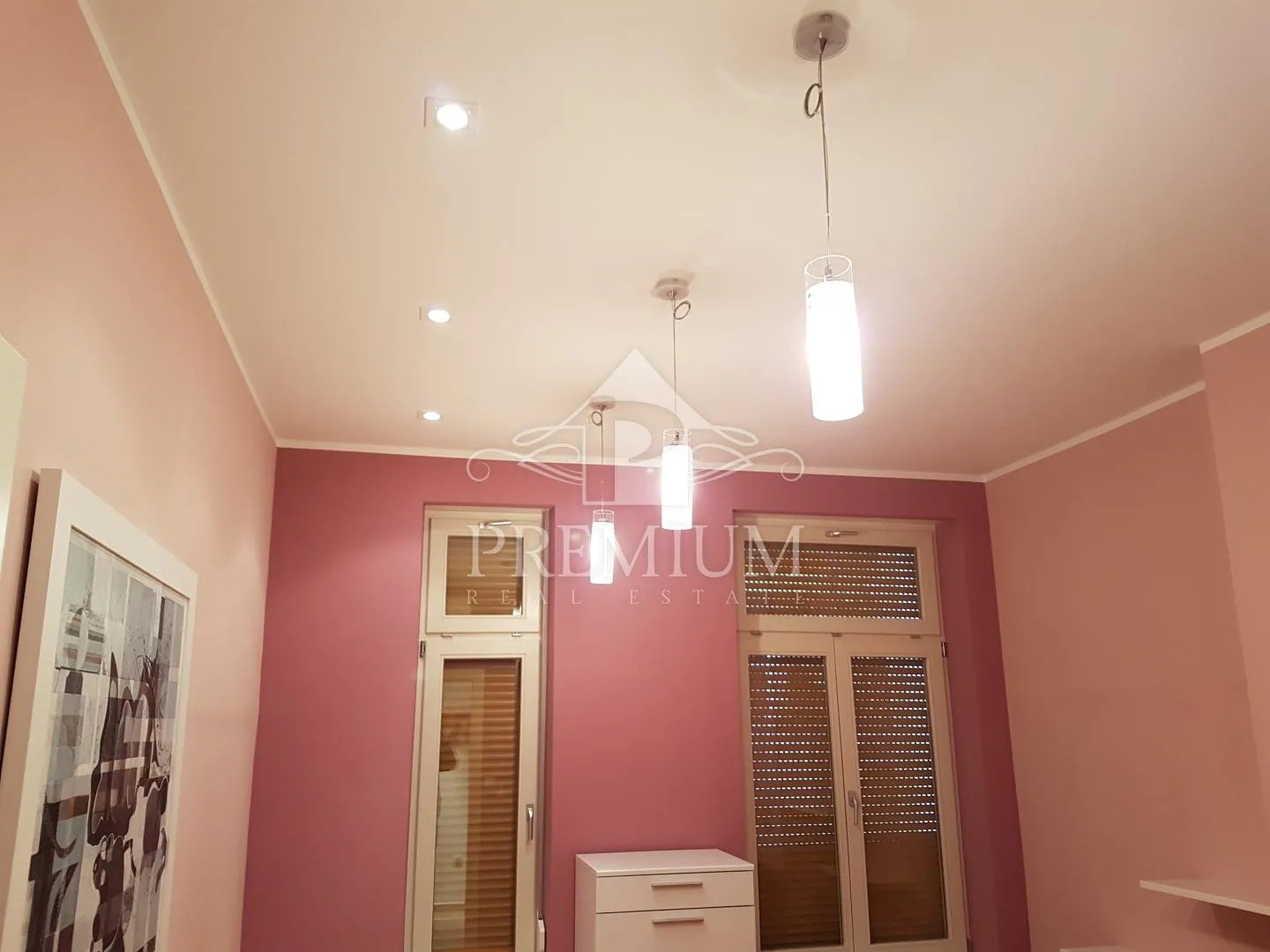 adaptiran stan u staroj vili blizu centra i mora, garaža, pogled - slika 27