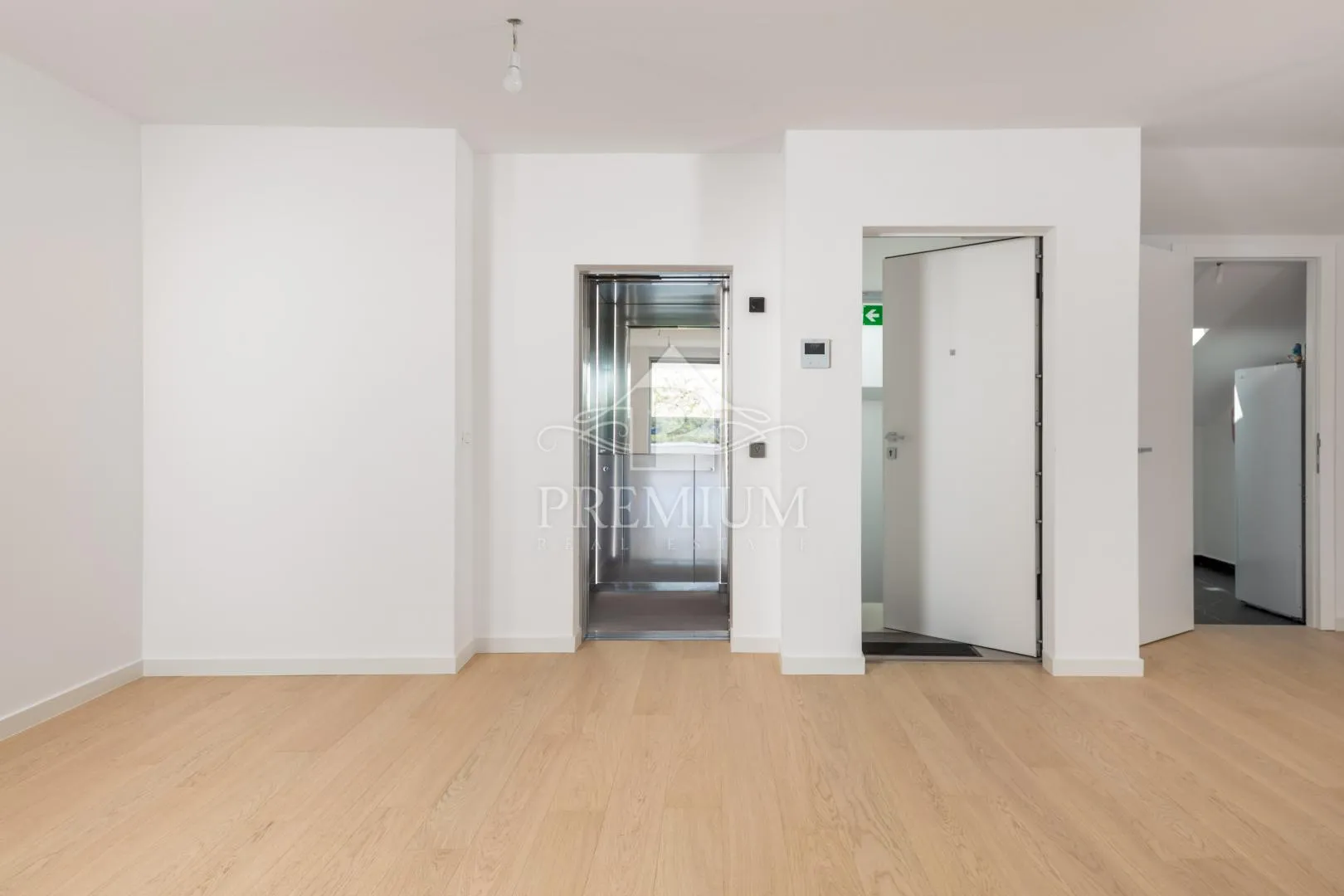 penthouse sa prekrasnim pogledom, lift, garaža - slika 21