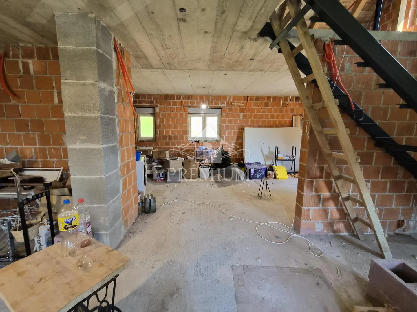dvojna kuća sa potencijalom - slika 22