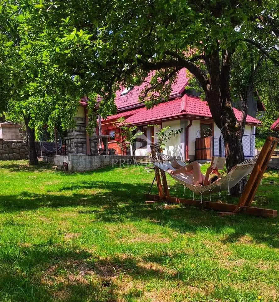 kuća sa velikom okućnicom u oazi gorskog kotara - slika 28