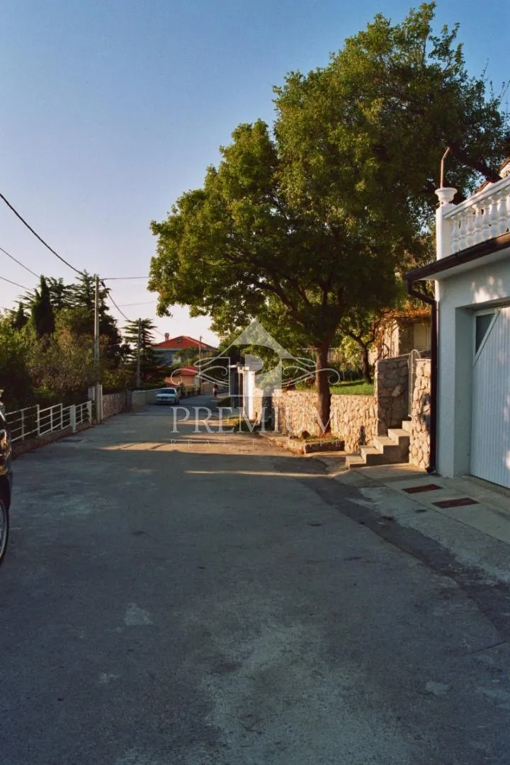 prizemna kuća sa vrtom u blizini mora - slika 18