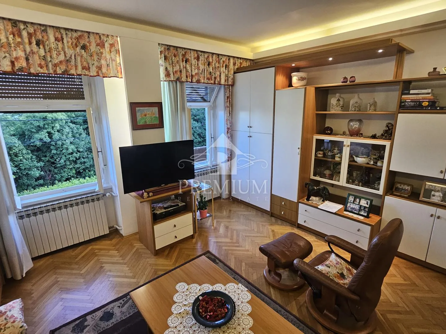 etaža kuće sa velikom okućnicom - slika 10