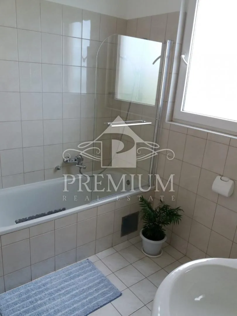 stan na dobroj lokaciji, 2s + db, parking, balkon, terasa - slika 18