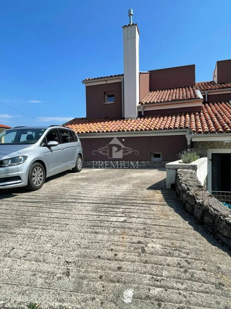 stan 50 m2, parking, najam od 01.10.2025. do 30.06.2026. - slika 18