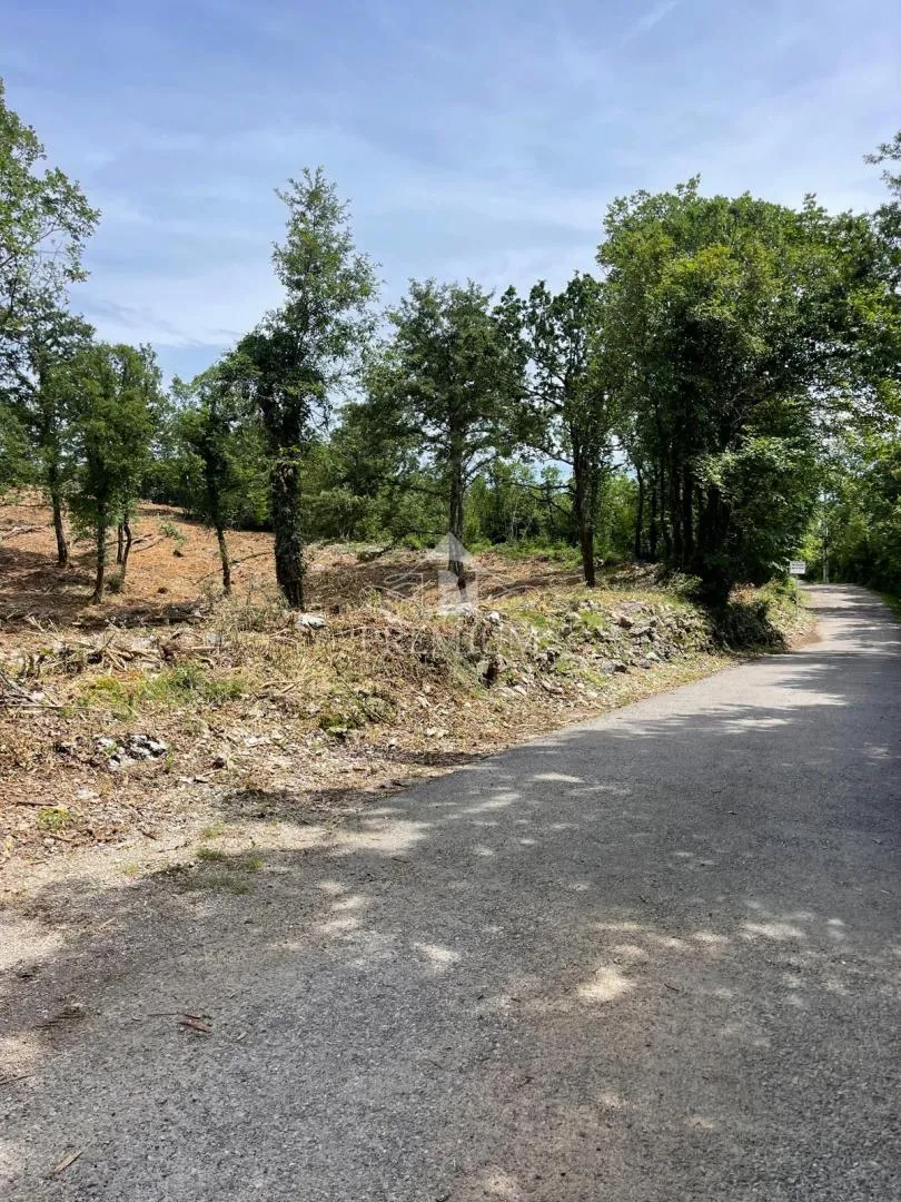 velika parcela sa predivnim pogledom, mirna lokacija, t-1 zona - slika 2