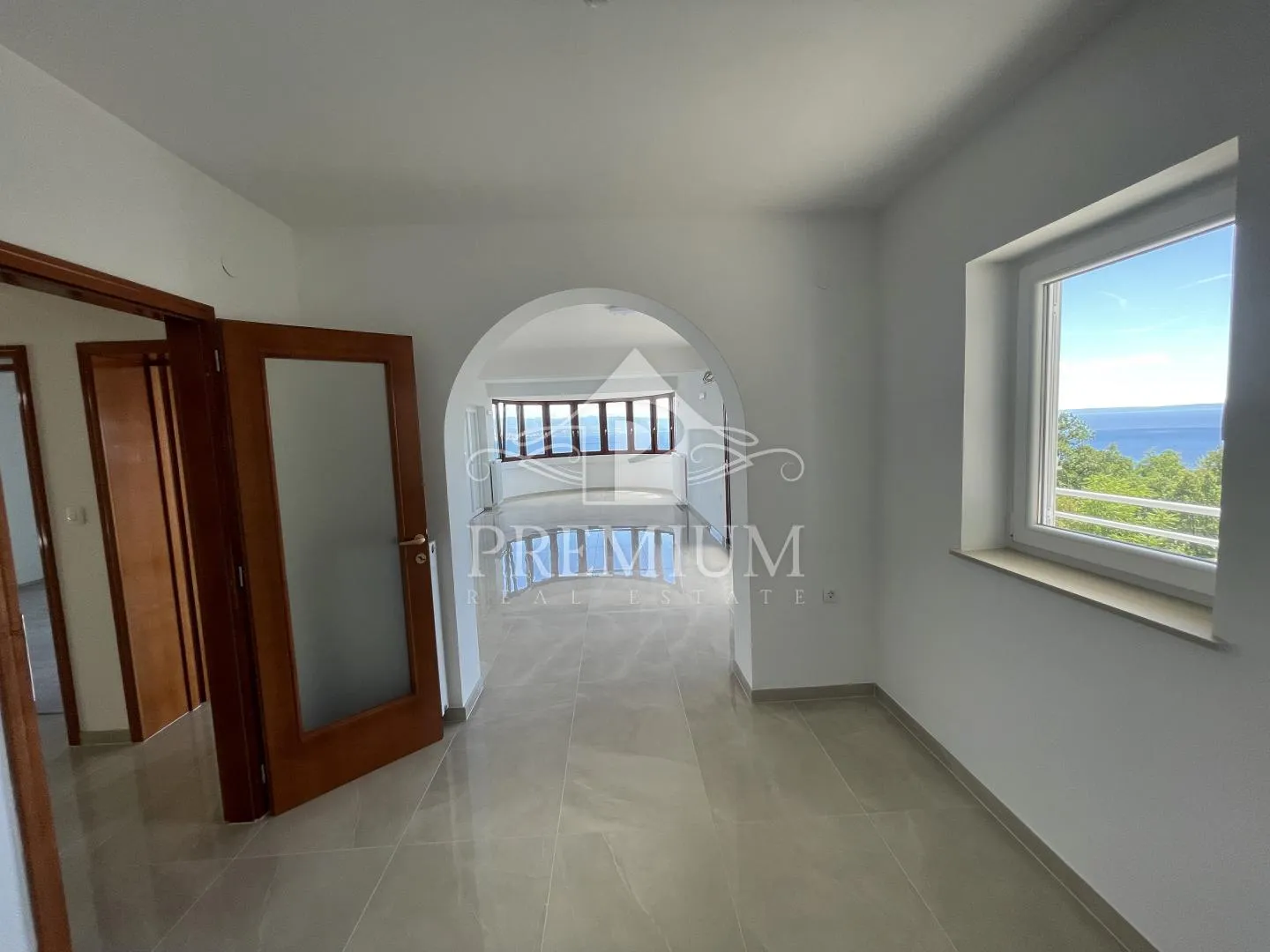atraktivan stan 170,45 m2, na jedinstvenoj lokaciji, - slika 6