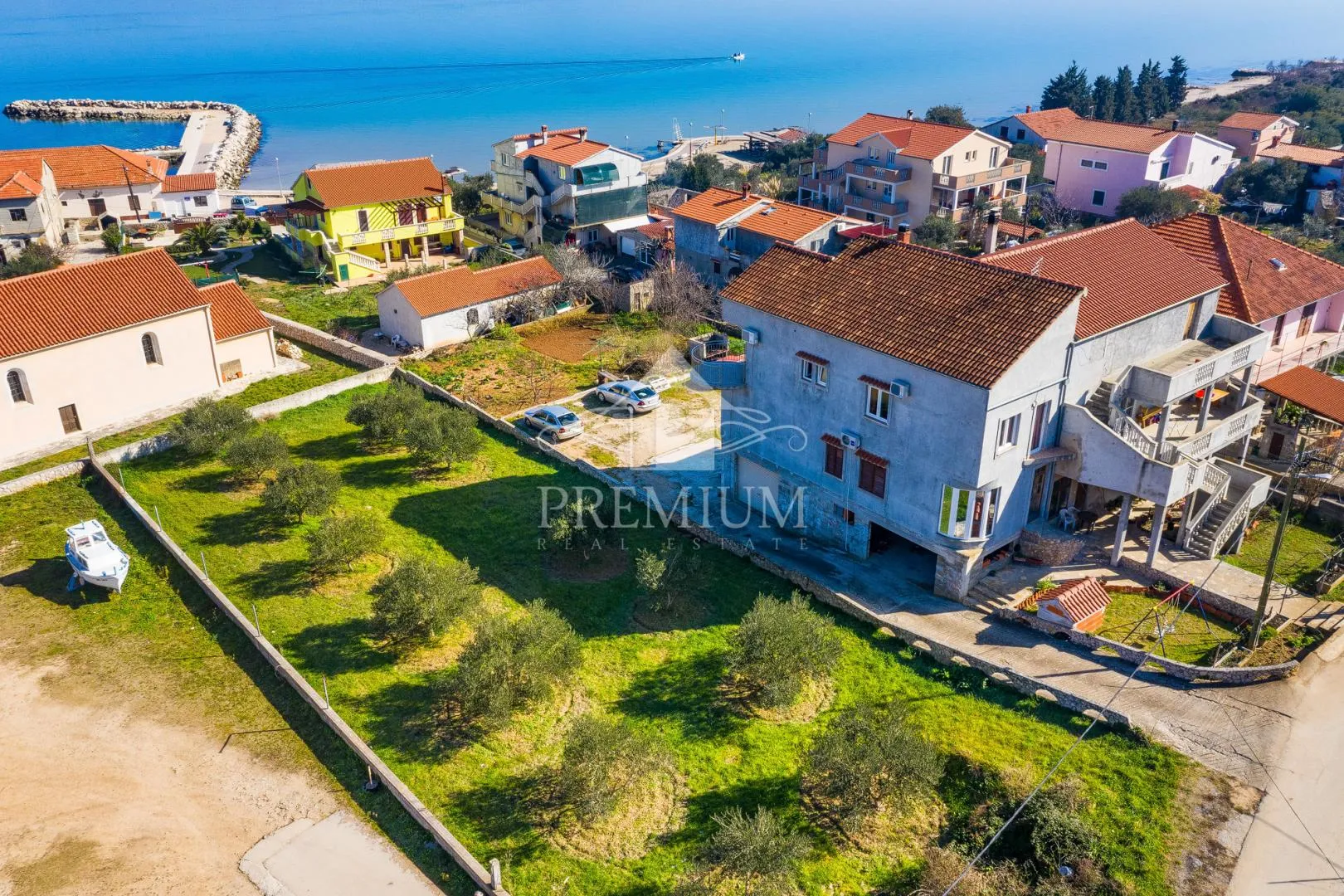 građevinsko zemljište 998 m2, 50 metara od mora - slika 2