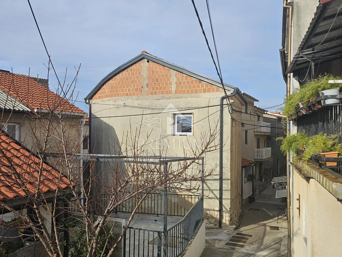 samostojeća stara kamena kuća - slika 5