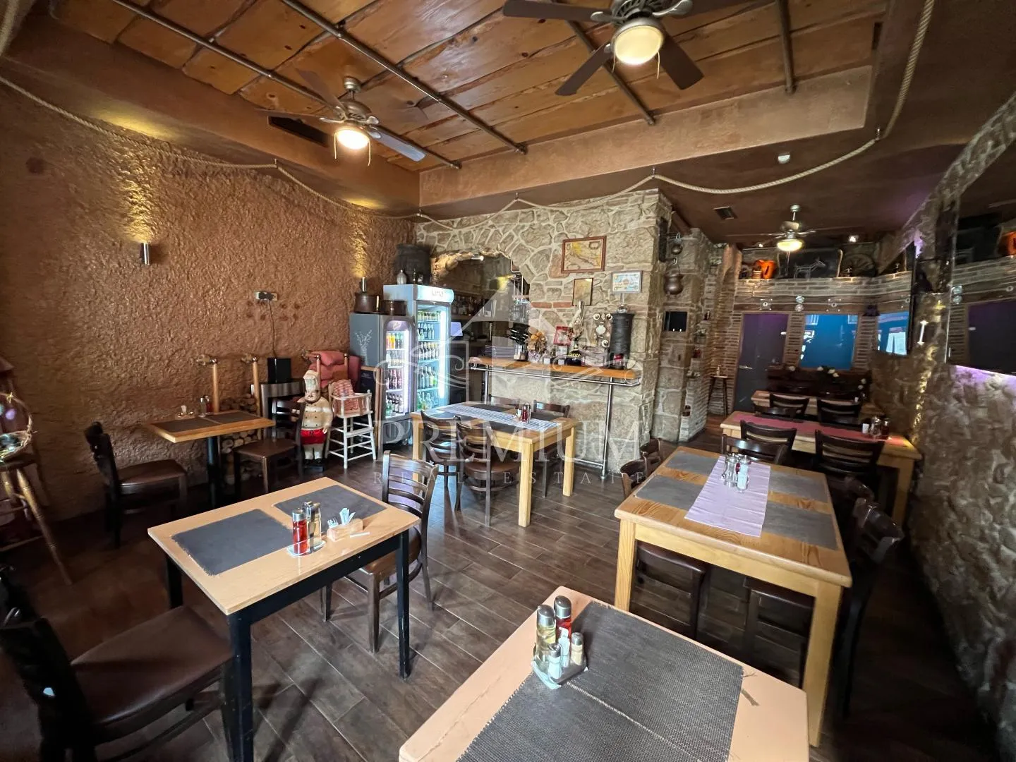 konoba u centru crikvenice, rijetkost na tržištu! - slika 5