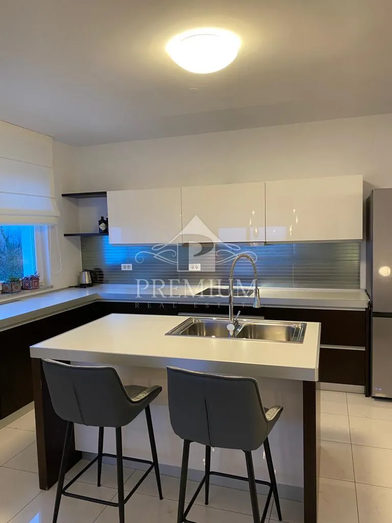 luksuzni stan za najam, 142 m2, garaža, parking - slika 19