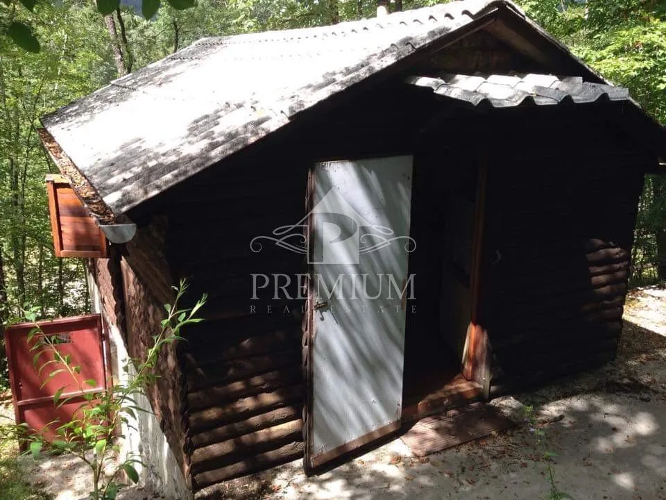 drvena lovačka kuća sa terenom 8.971 m2, prilika! - slika 3