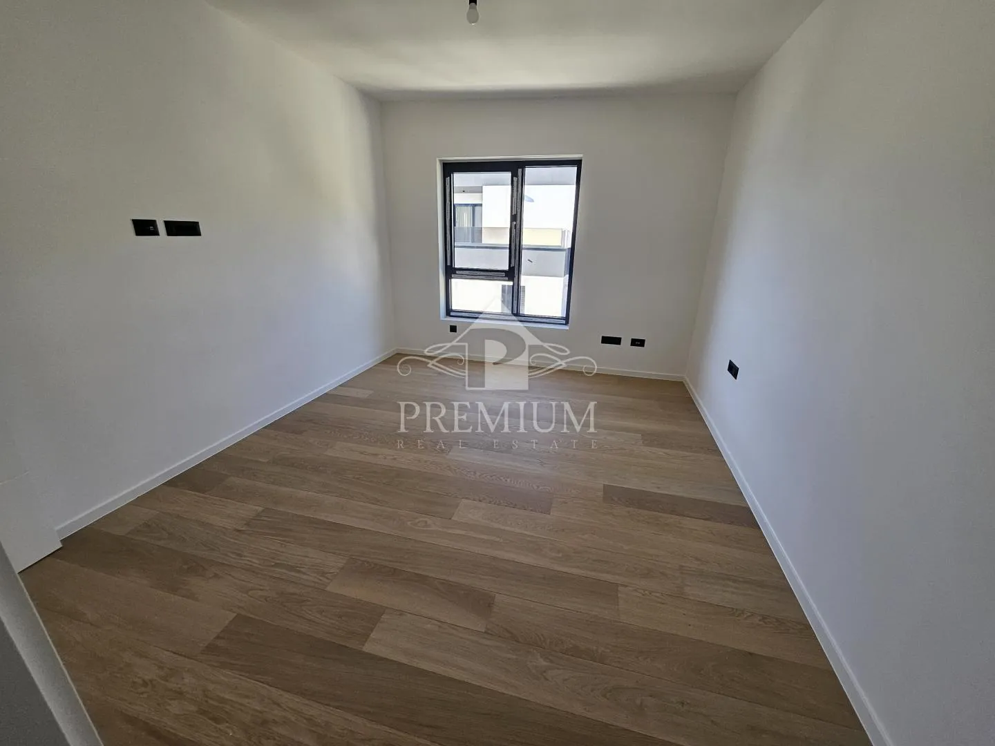 stan u novogradnji, garaža, lift, pogled - slika 19