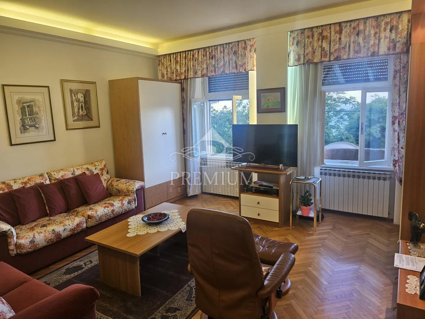 etaža kuće sa velikom okućnicom - slika 9