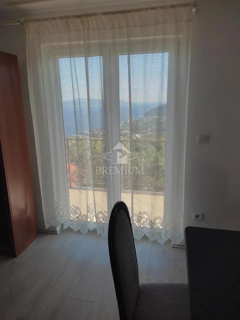 dvosobni stan na mirnoj lokaciji - slika 22