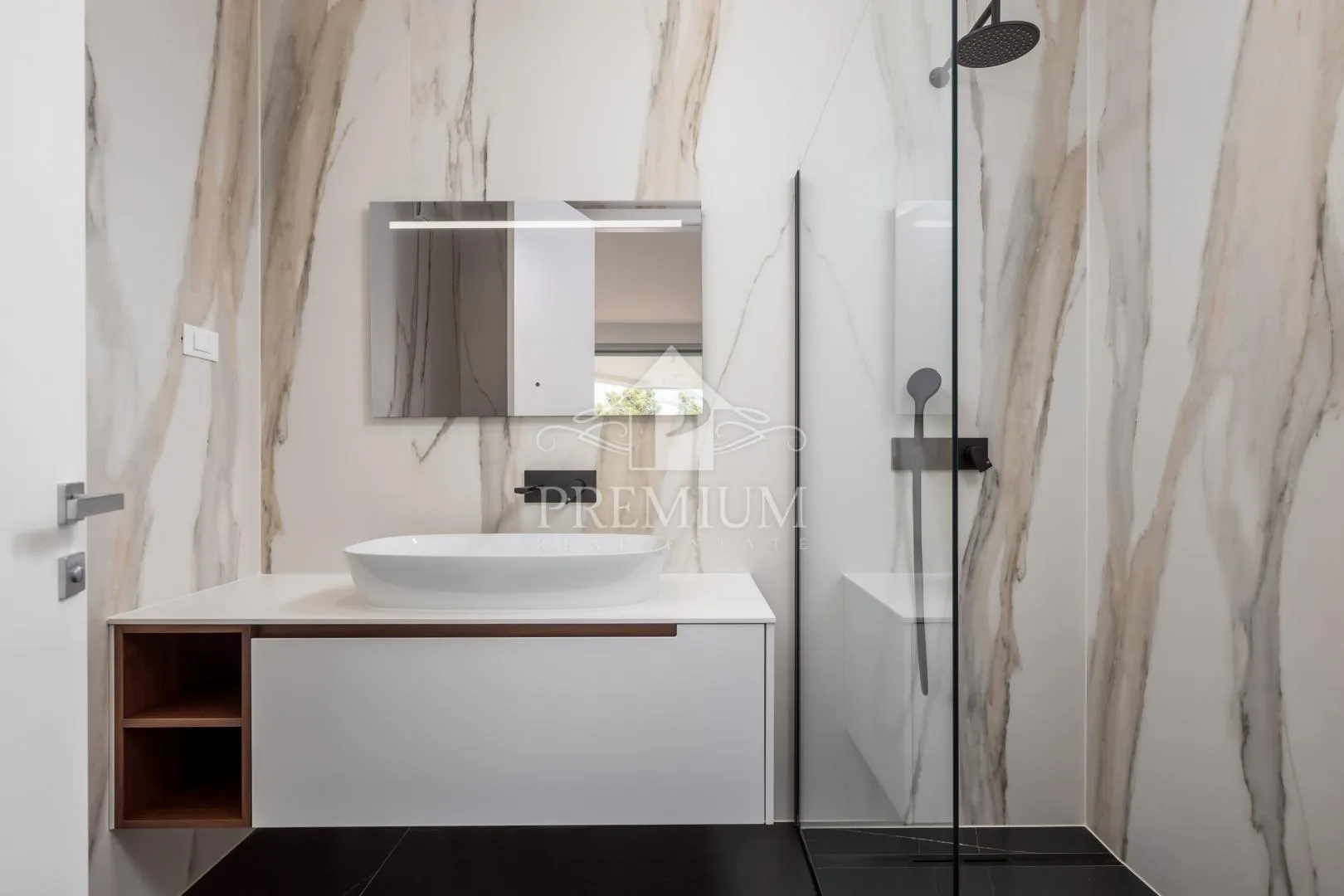 penthouse sa prekrasnim pogledom, lift, garaža - slika 27