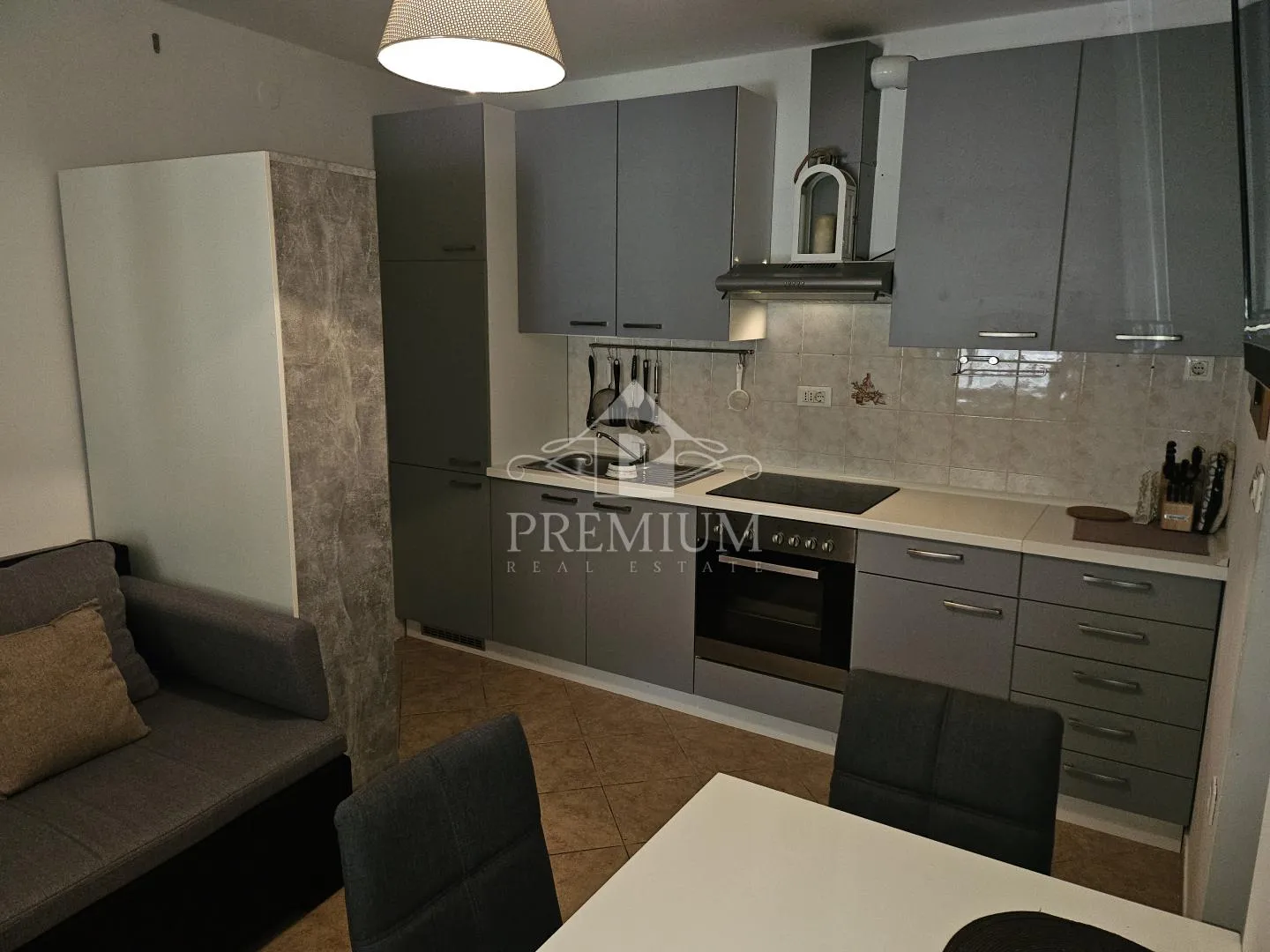 apartman sa parkingom blizu mora - slika 10