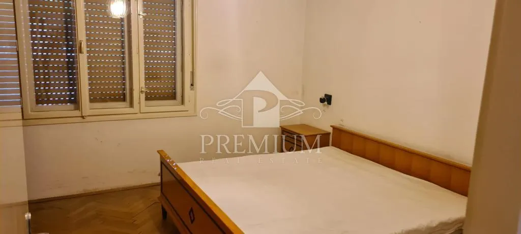stan 50 m2 sa loggiom, pogled na more - slika 11