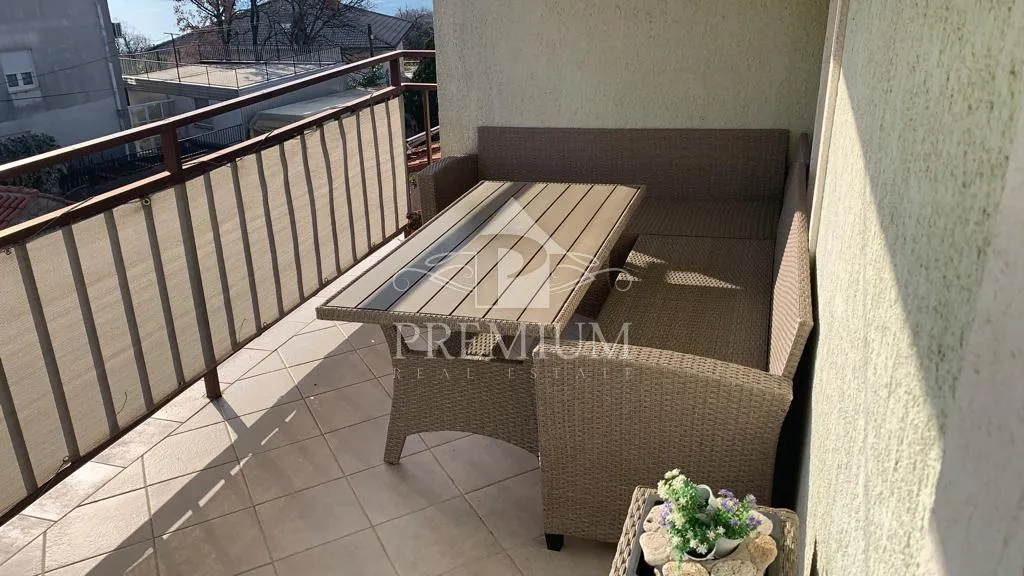 ekskluzivan dvoetažan stan, 4s + db, parking, pogled - slika 44