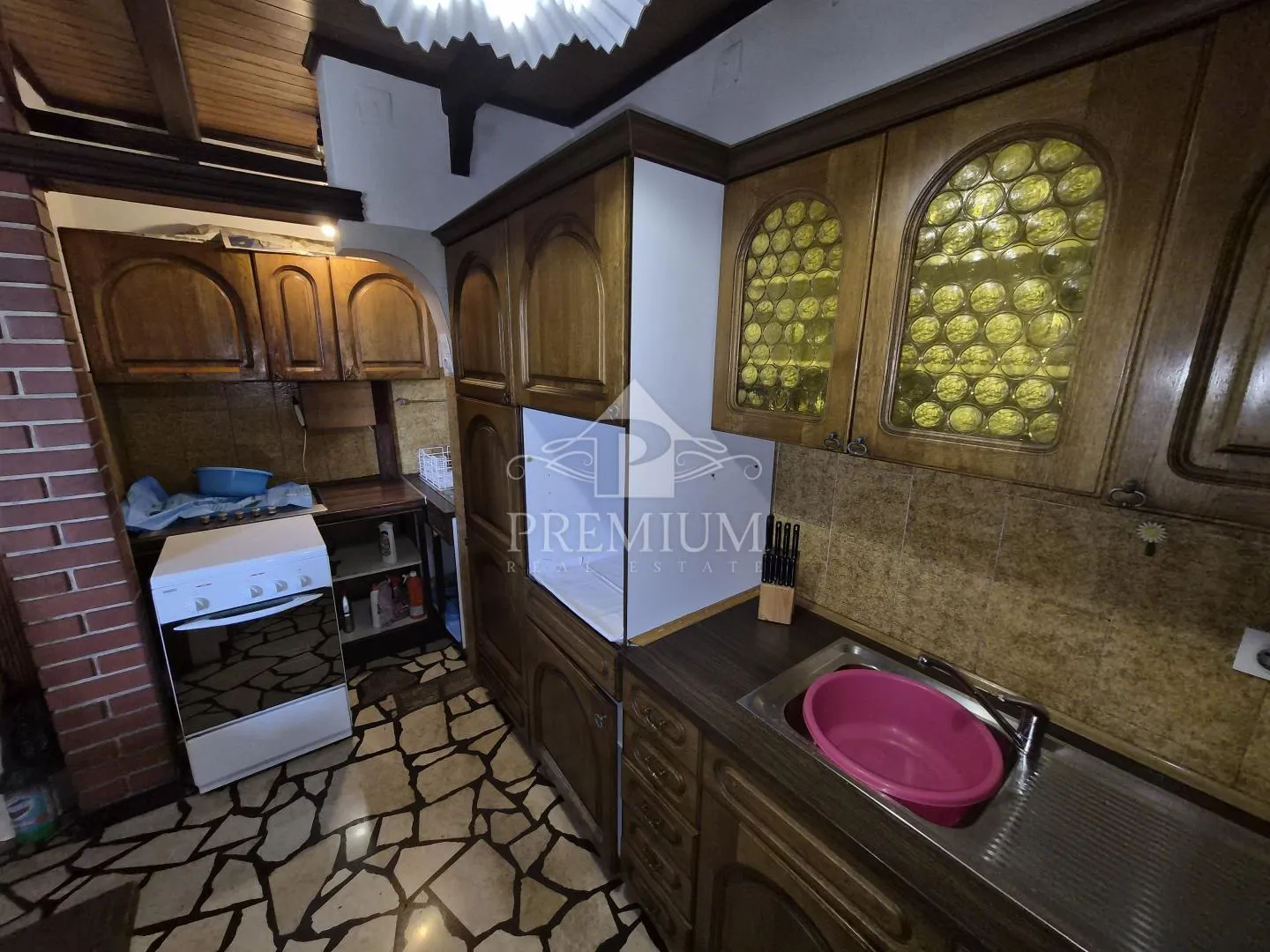 kuća pogodna za turizam - slika 27