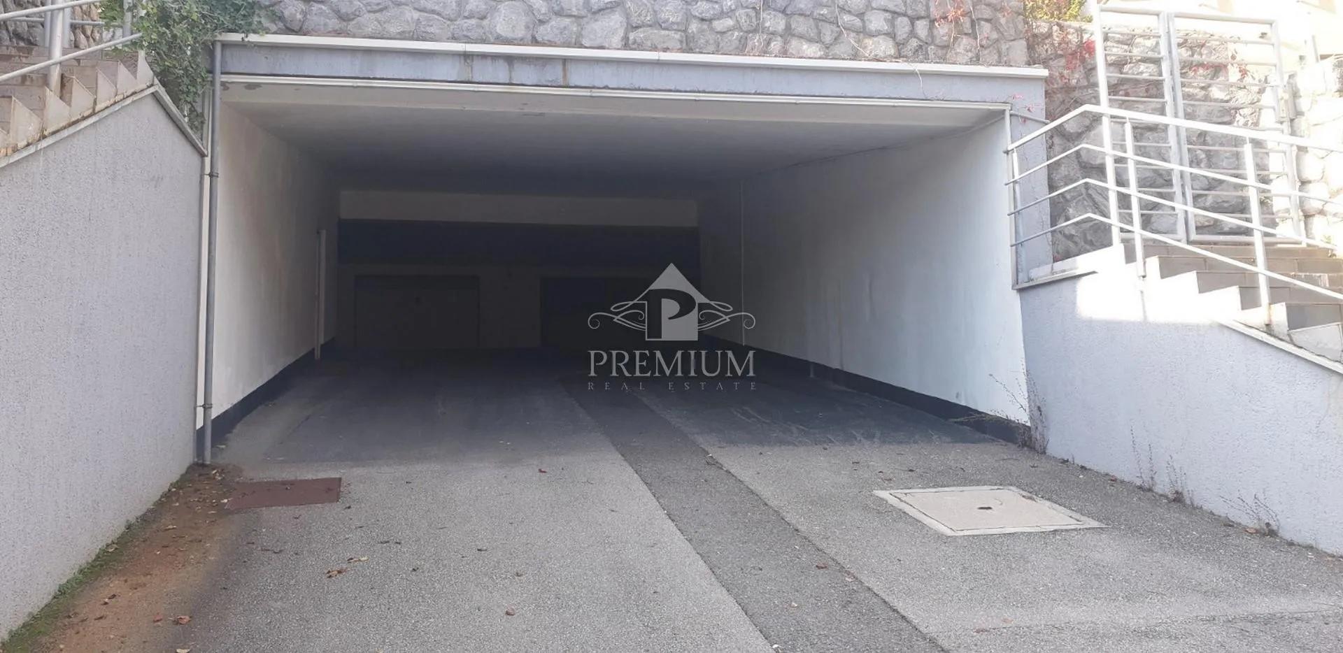 stan u urbanoj vili s bazenom, garaža, pogled, mirna lokacija - slika 36