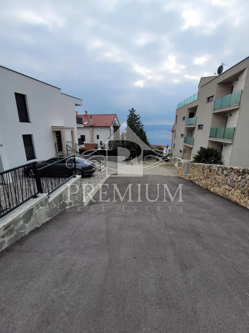 penthouse sa krovnom terasom, panoramski pogled, garaža - slika 39