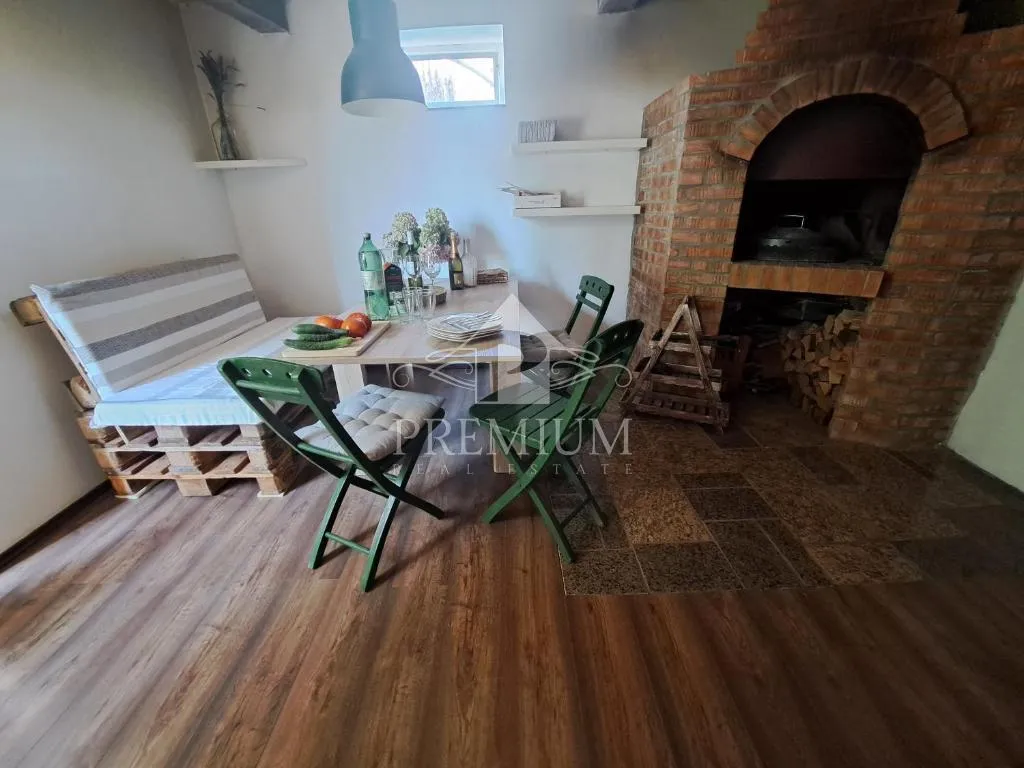 kuća sa okućnicom i pogledom na more, garaža, konoba - slika 9
