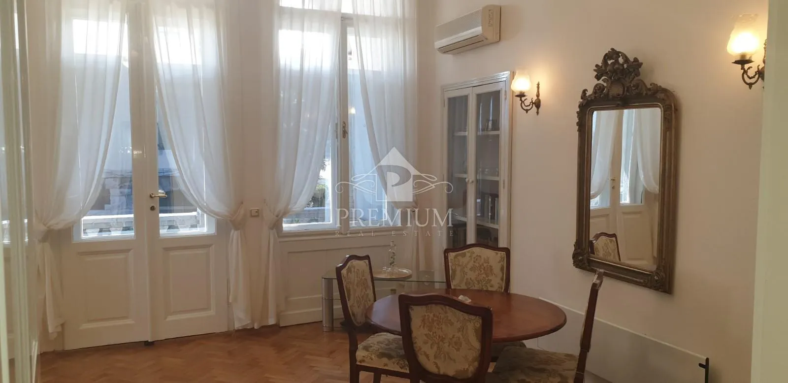 novouređeni stan u opatijskoj vili, 118 m2, prvi red - slika 9