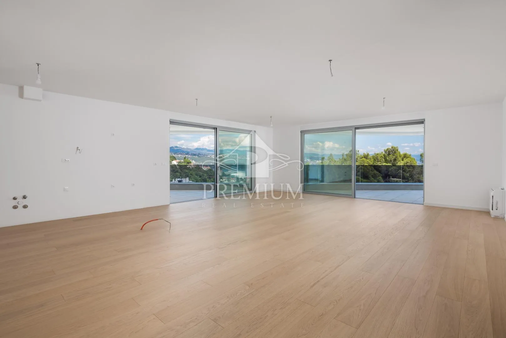 penthouse sa prekrasnim pogledom, lift, garaža - slika 9