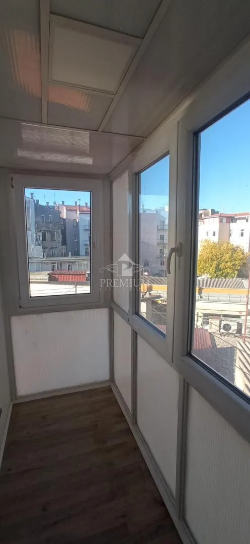 trosobni stan u centru pule, adaptacija 2025 - slika 7